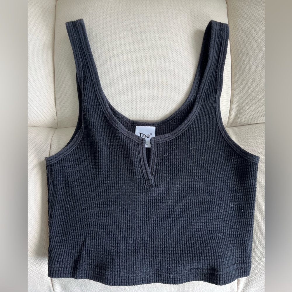 TNA (Aritzia) Cropped Tank Top